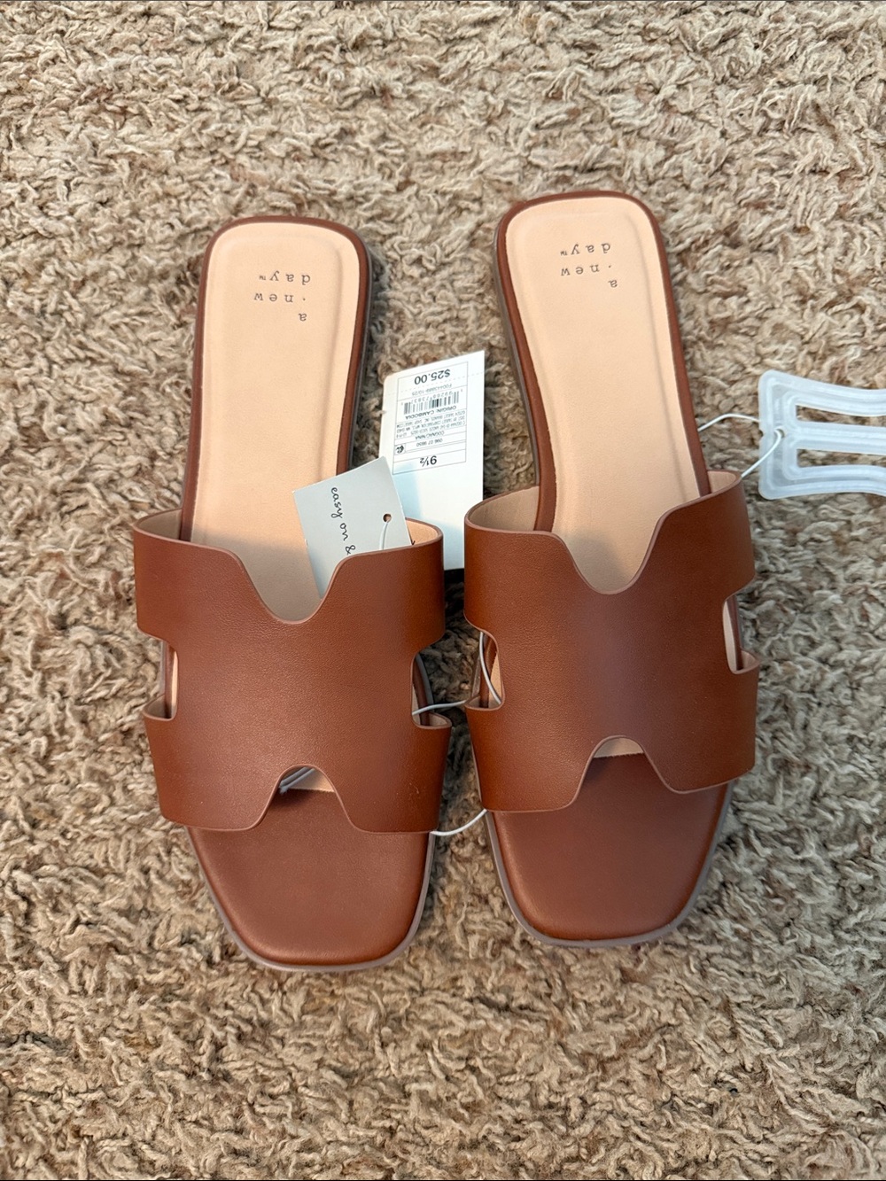 NWT Women’s Brown Sandals